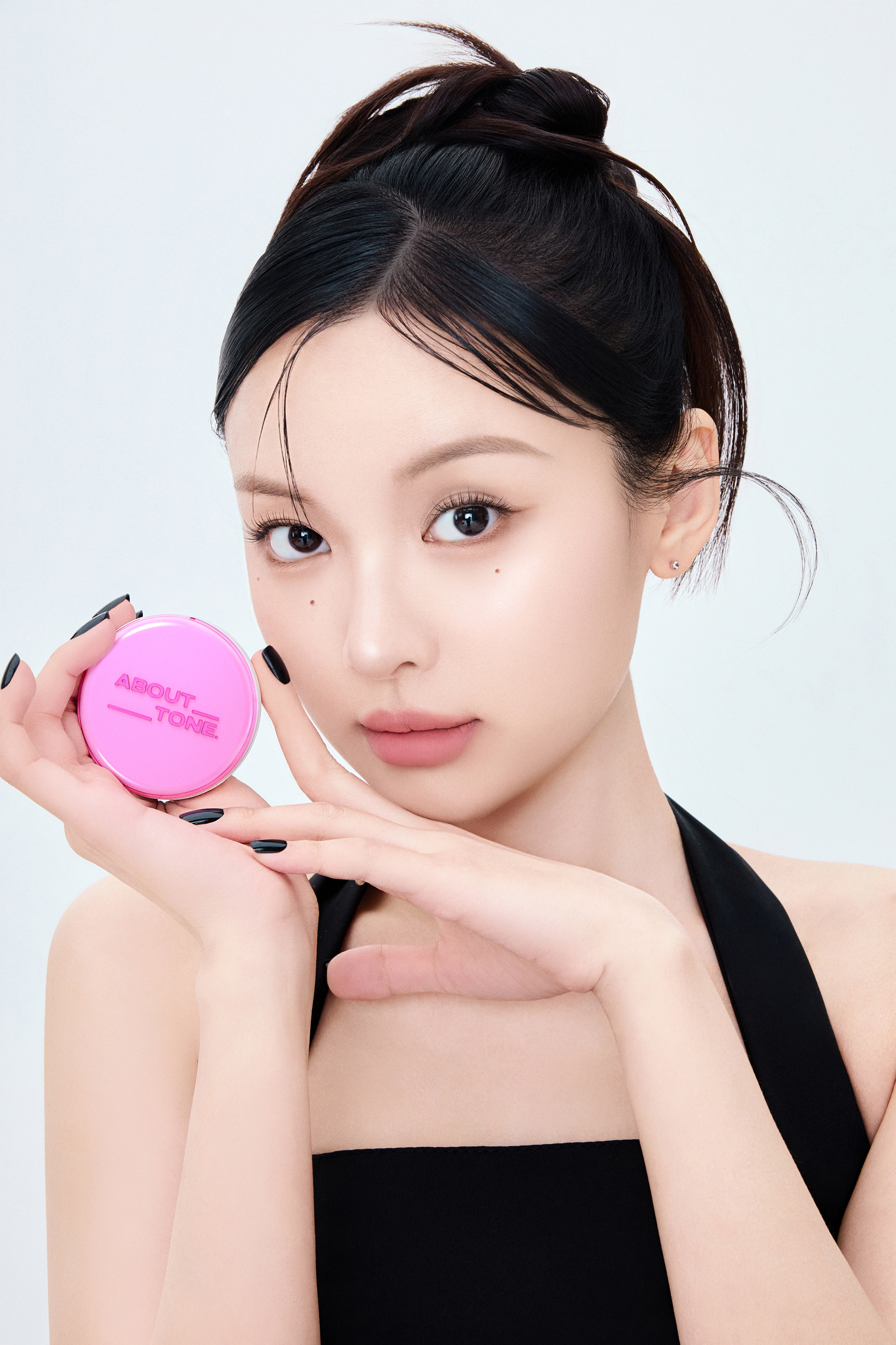 Phấn phủ dạng nén About Tone Glow Powder Pact 8G - Ảnh 2